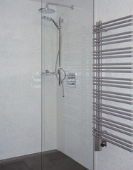 Fertigbad für Hotel - Duschbereich mit Edelstahlabflussrinne